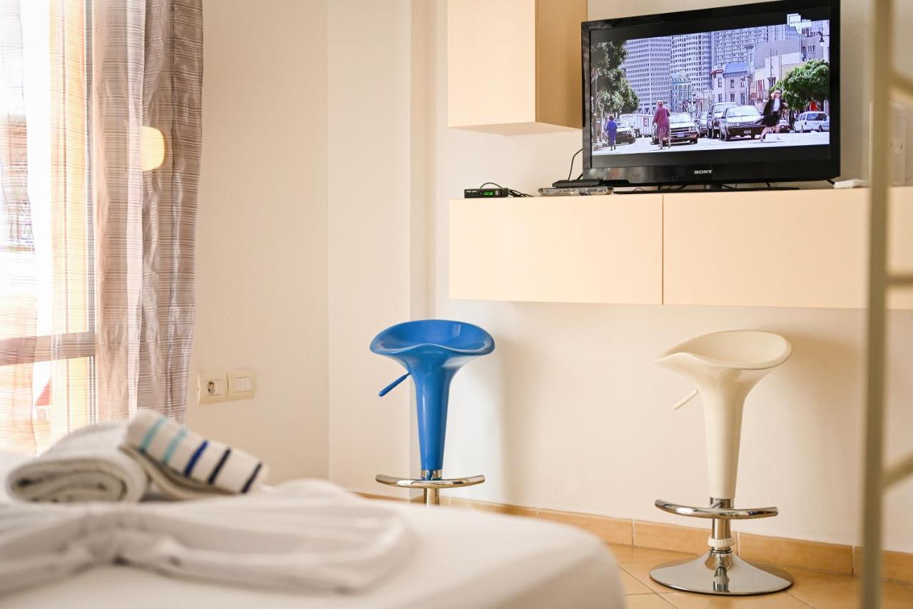 Coastal Retreat - Beach Apartment Vlorë Екстериор снимка